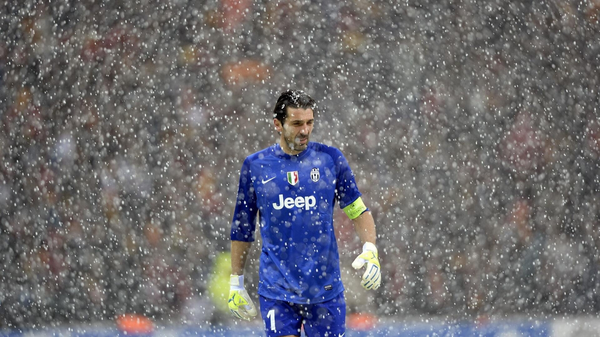 100米自选手转身动作速度对比,百米转机